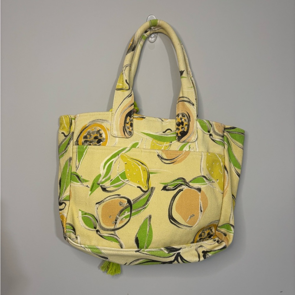 Vince Camuto Orla Tote in Lemon Print Resort Beach Summertime - Picture 7 of 7